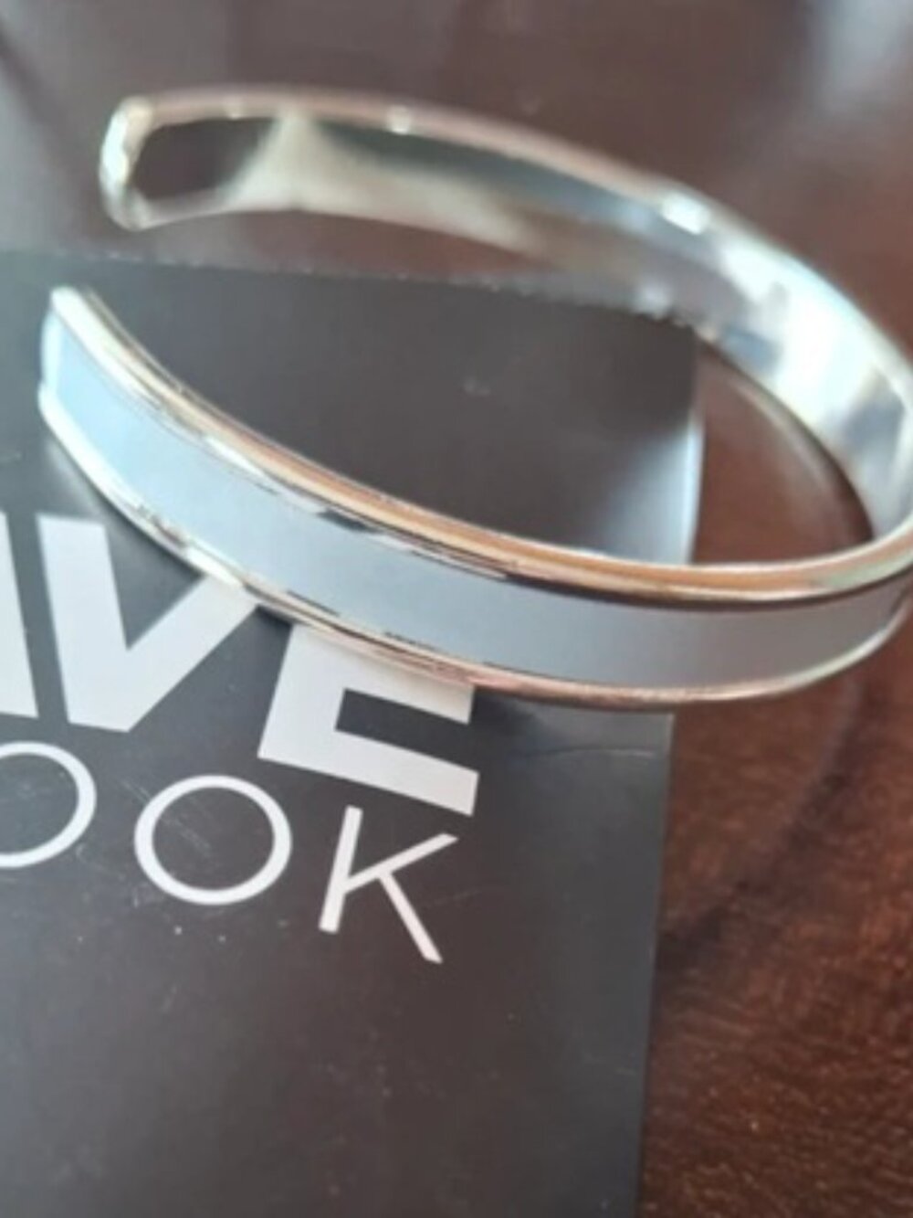 Cuff bracelet - Picture 2 of 3